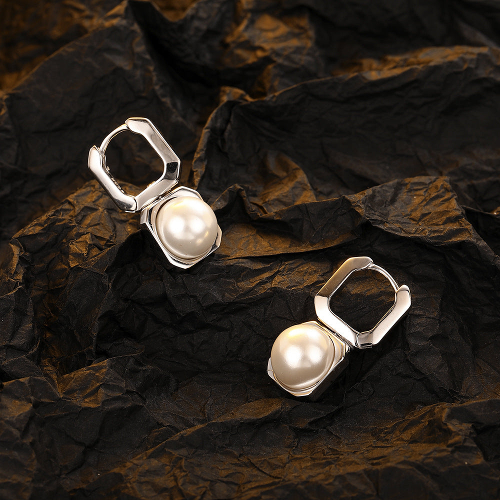 Heavy Industry Unique Design Pearl Earrings For Women